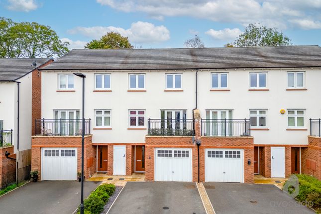 4 bed terraced house