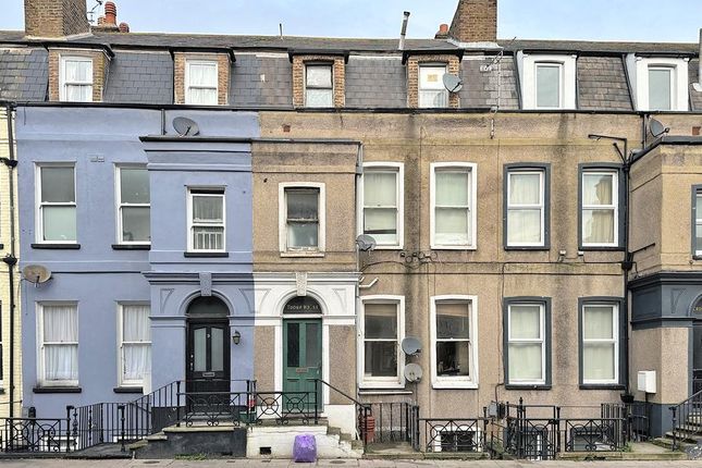 High Street, Herne Bay, CT6 5LJ 1 bed flat for sale