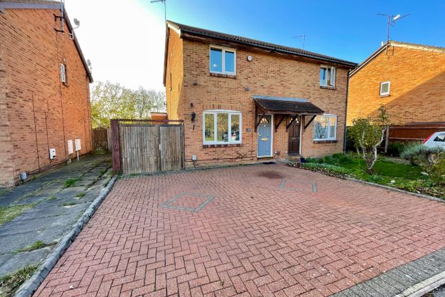 Springfield Road, Luton, LU3 2HF 3 bed semi