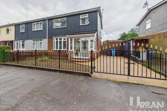 Holmgarth Drive, Kingston Upon Hull... 3 bed semi