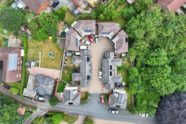 30 bedroom detached house for sale