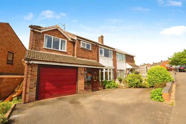 4 bedroom semi-detached house for sale
