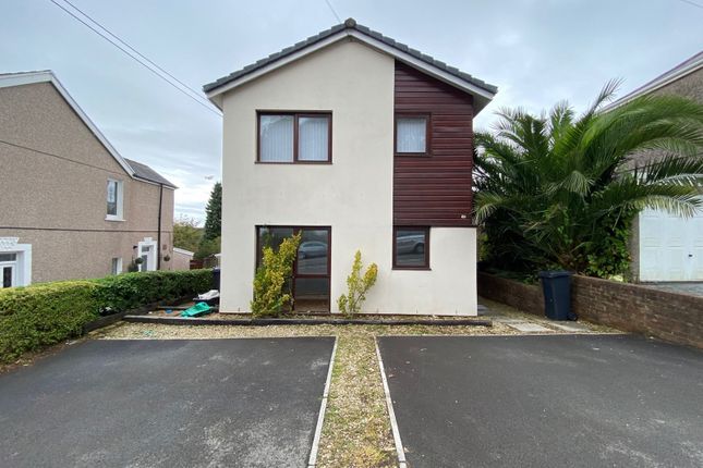 Old Road, Neath, Neath Port Talbot. 2 bed flat for sale