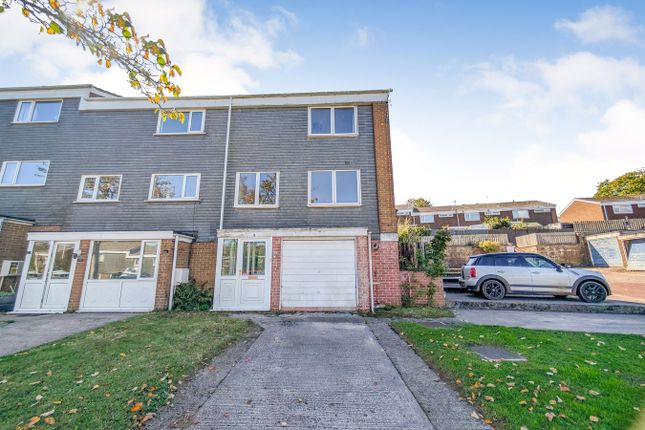 Wallace Avenue, Torquay, TQ2 2 bed end of terrace house for sale