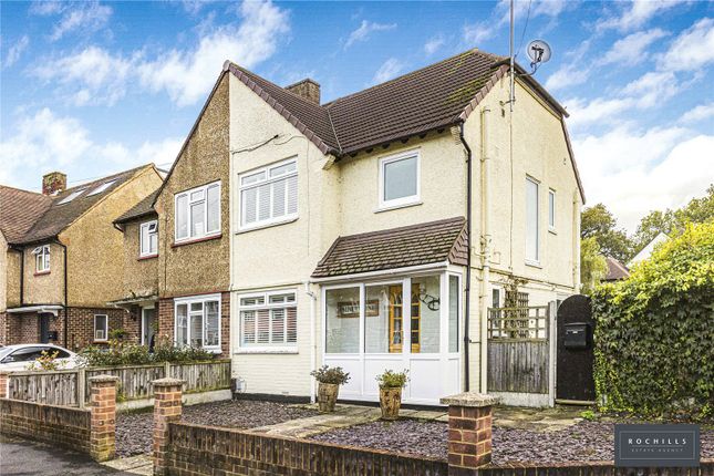 Vaux Crescent, Hersham... 3 bed semi