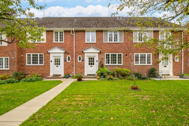 Prae Close, St Albans, AL3 3 bed terraced house for sale
