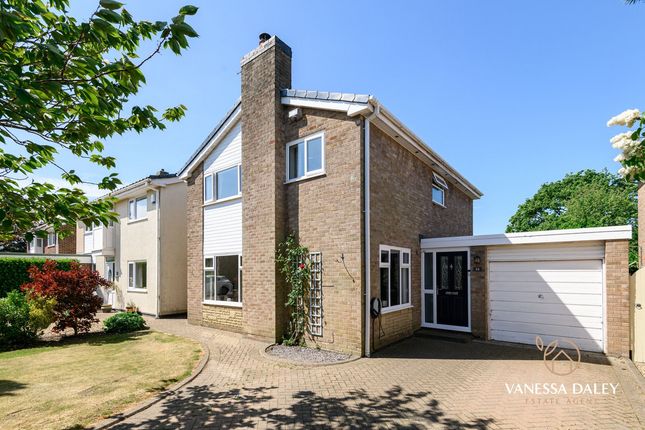 4 bed detached house