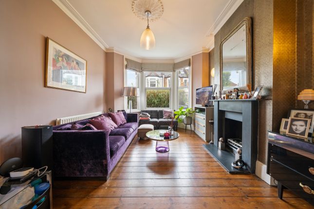 London, Greater London, NW10 4 bed terraced house for sale