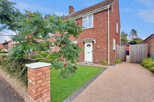 Rosemary Avenue, Braintree, CM7 3 bed semi