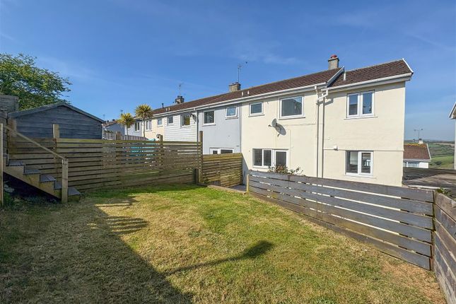 4 bedroom end of terrace house for sale