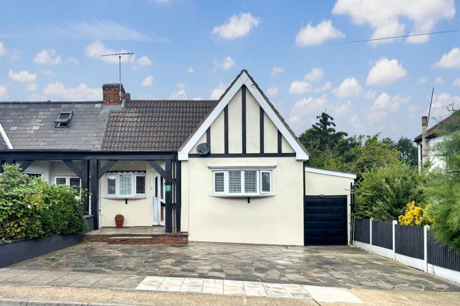 Bartlow Gardens, Collier Row RM5 2 bed semi