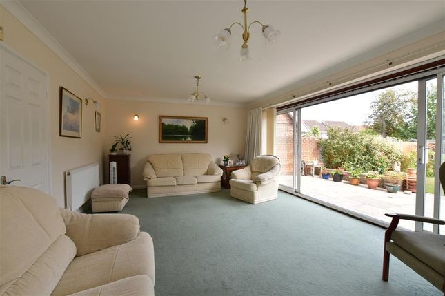 4 bed detached house