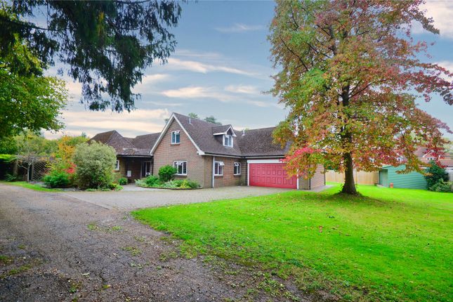 East Grinstead, West Sussex, RH19 5 bed detached house for sale