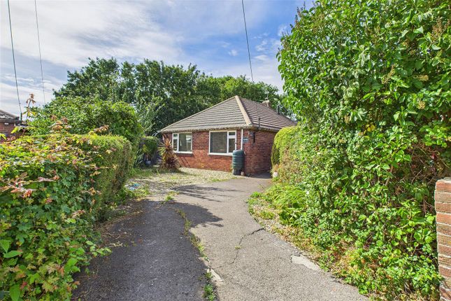 Detached Bungalow in Central Clevedon 2 bed detached bungalow for sale