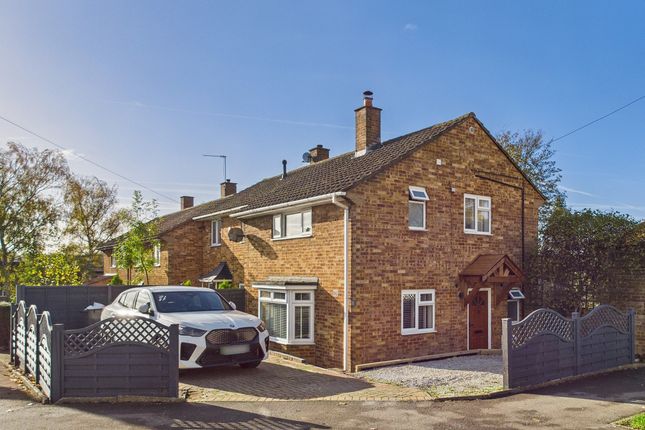 Long Chaulden, Hemel Hempstead, HP1 3 bed end of terrace house for sale
