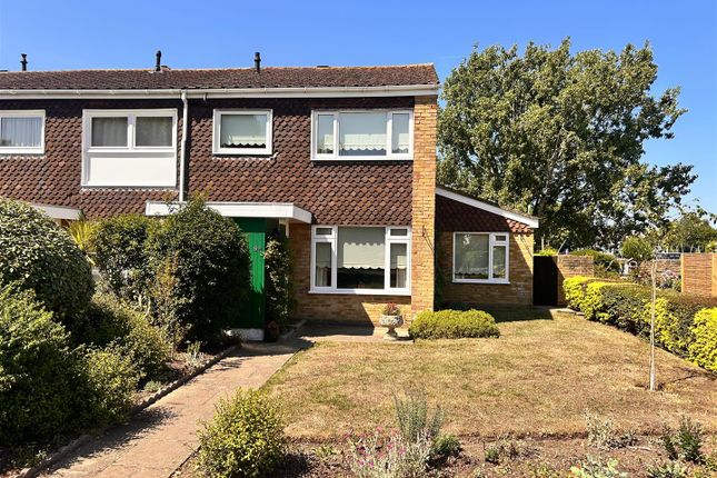 Buckingham Gardens, West Molesey KT8 3 bed end of terrace house for sale