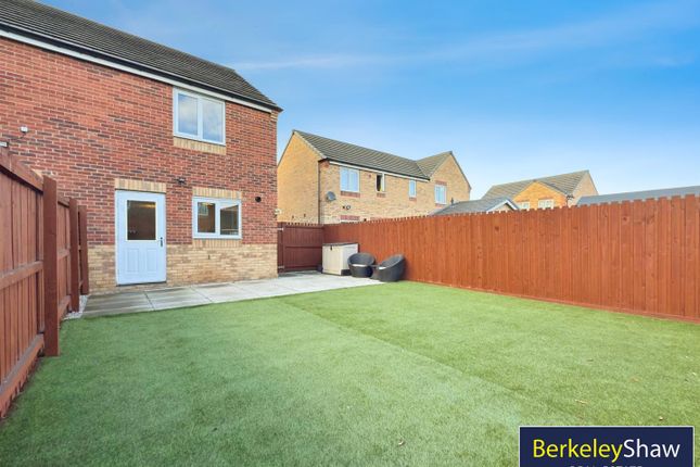 2 bedroom semi-detached house for sale