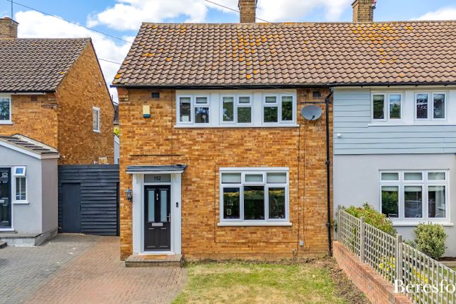 Rayleigh Road, Hutton, CM13 3 bed semi