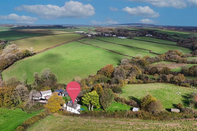 Holsworthy EX22 5 bed detached house for sale