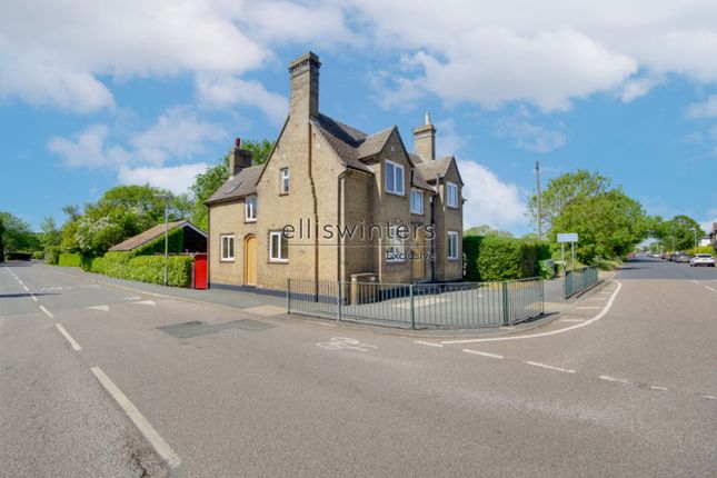 London Road, St. Ives, PE27 4 bed detached house for sale