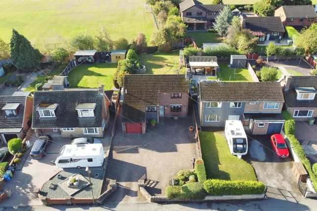 Middlecroft Road South, Staveley... 3 bed detached house for sale