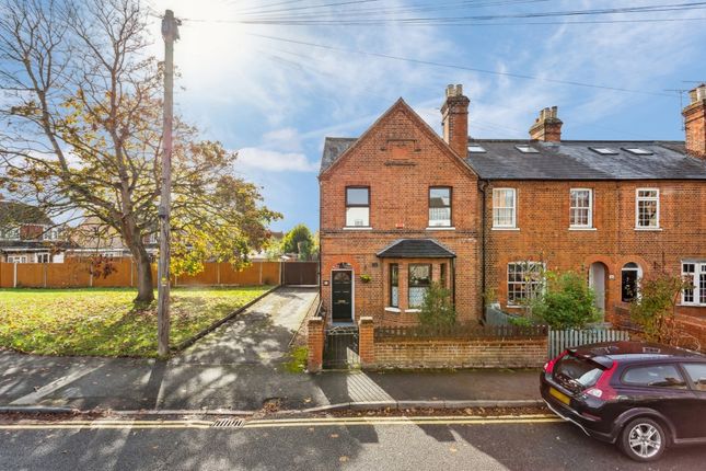 Willoughby Road, Langley SL3 4 bed end of terrace house for sale