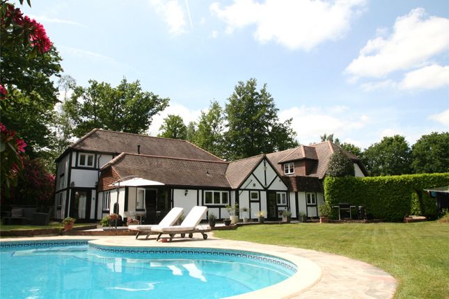 Copthorne, Crawley, West Sussex, RH10 5 bed detached house for sale