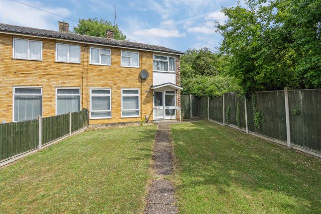 Chertsey Rise, Stevenage SG2 3 bed semi