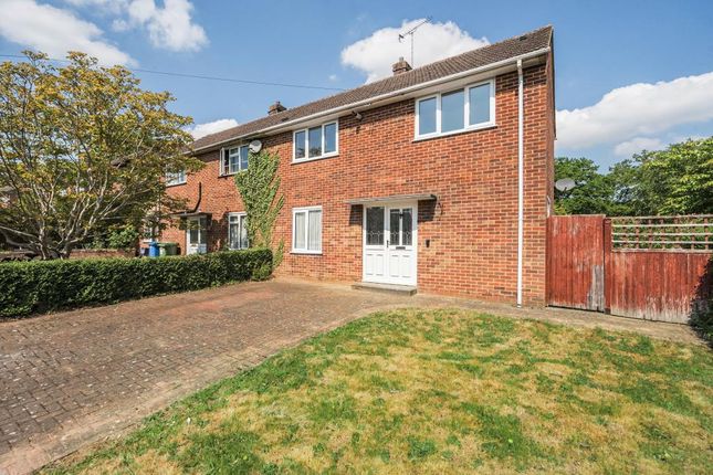 Farnborough,  Hampshire,  GU14 2 bed semi