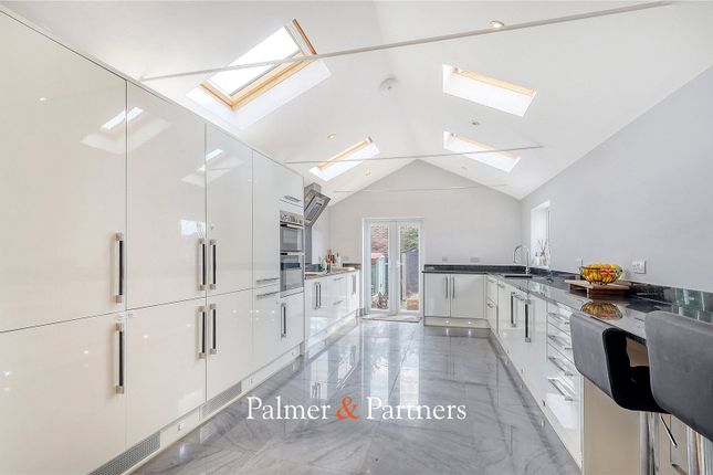 Brook Hill, Chelmsford CM3 3 bed terraced house for sale