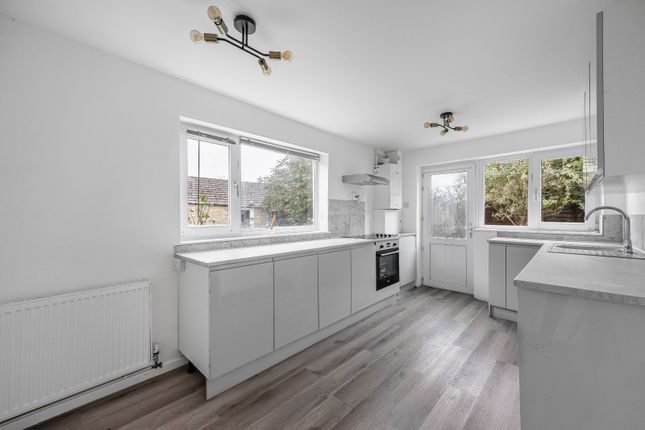 Hatherop Road, Fairford... 3 bed bungalow for sale