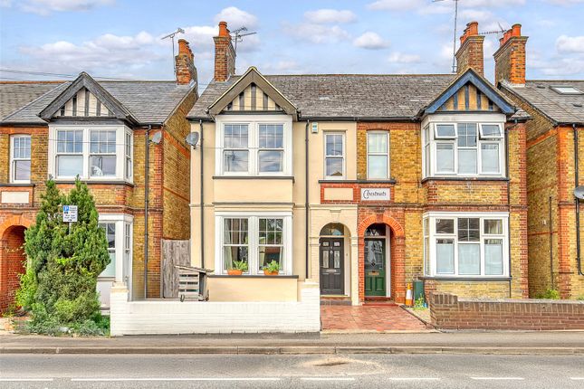 Park Avenue, Chelmsford, Essex, CM1 3 bed semi