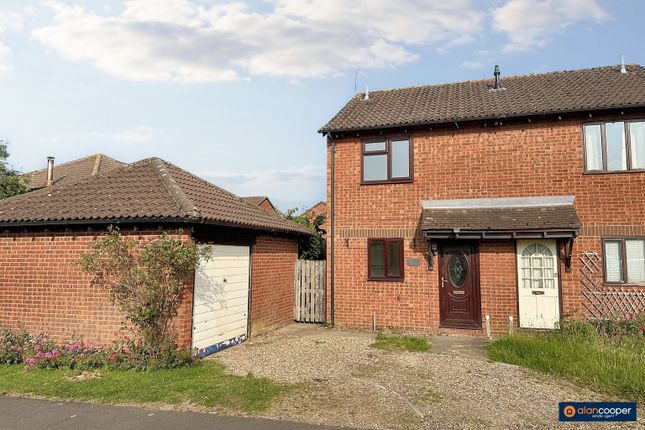 2 bedroom semi-detached house for sale