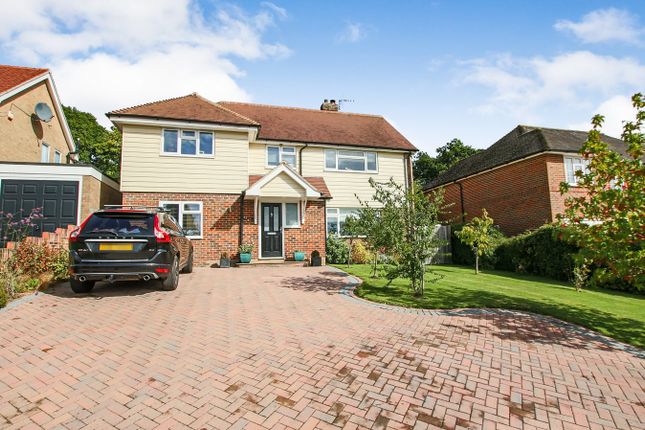 Hurst Farm Road, East Grinstead, RH19 4 bed detached house for sale