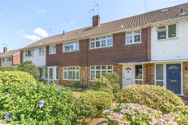 Burwood Road, Hersham, KT12 3 bed terraced house for sale