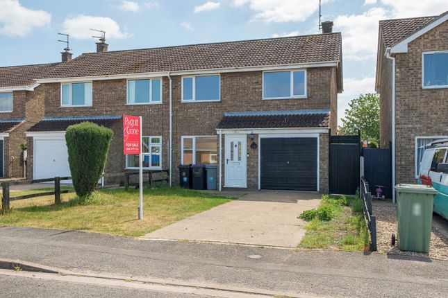 Charles Avenue, Ancaster, Grantham... 3 bed semi