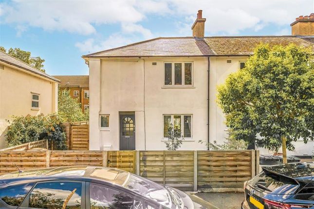 Revelon Road, London SE4 3 bed end of terrace house for sale