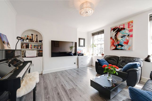 Frampton Street, Little Venice 2 bed apartment for sale