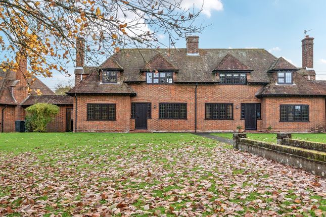 2 bedroom cottage for sale