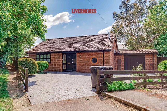 Stock Lane, Dartford 2 bed detached bungalow for sale