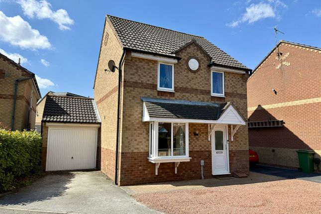 Blackburn Avenue, Brough 3 bed detached house for sale