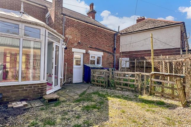 3 bed end terrace house