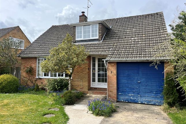 Manor Close, Urchfont 3 bed detached house for sale