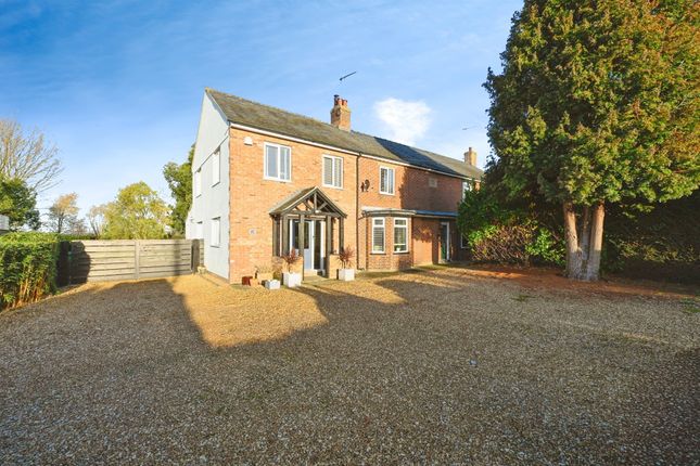 4 bedroom semi-detached house for sale