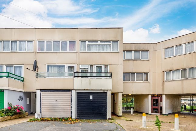 Gale Close, Mitcham, CR4 3 bed terraced house for sale