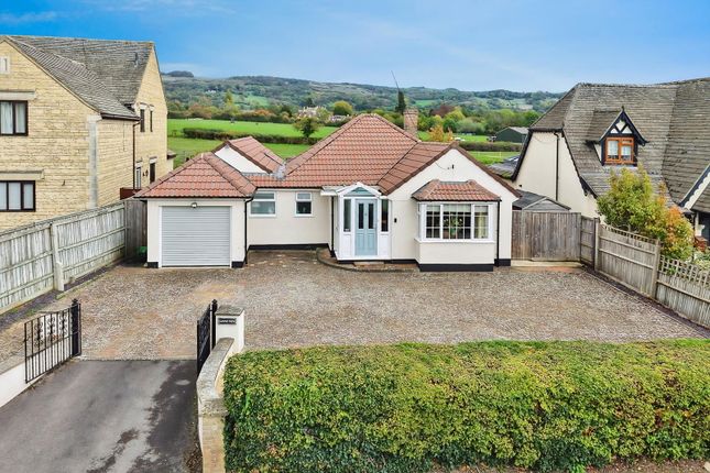 Bowbridge Lane, Cheltenham GL52 3 bed detached bungalow for sale