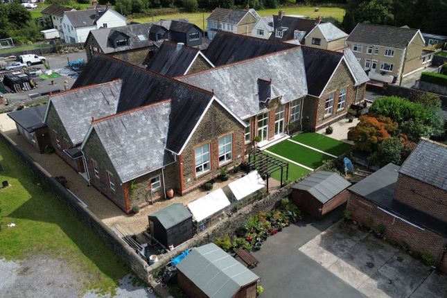 Pantyffynnon Road, Swansea SA9 6 bed detached house for sale