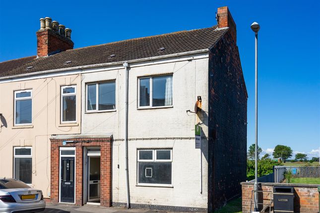 Arthur Street, Withernsea 4 bed end of terrace house for sale