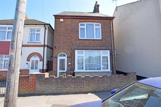 Station Road, Rainham, Gillingham 2 bed detached house for sale