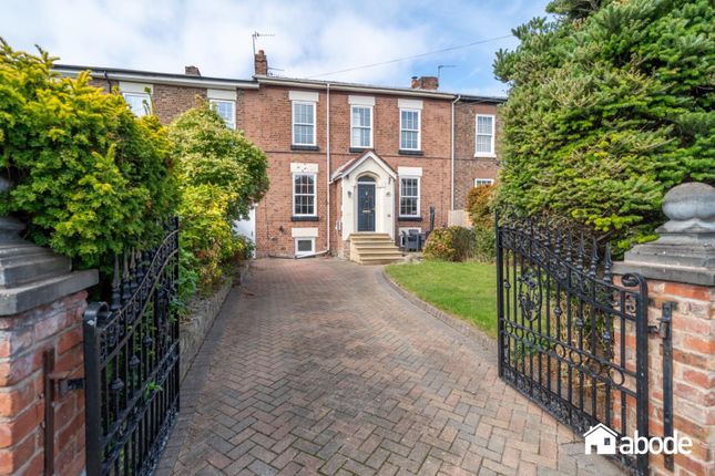 4 bedroom town house for sale